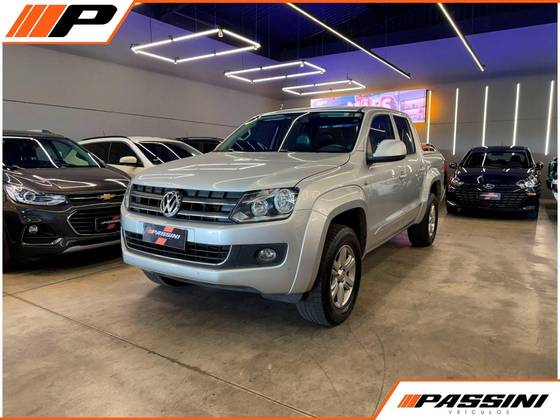 VOLKSWAGEN AMAROK 2.0 TRENDLINE 4X4 CD 16V TURBO INTERCOOLER DIESEL 4P AUTOMÁTICO VOLKSWAGEN AMAROK 2.0 TRENDLINE 4X4 CD 16V TURBO INTERCOOLER DIESEL 4P AUTOMÁTICO